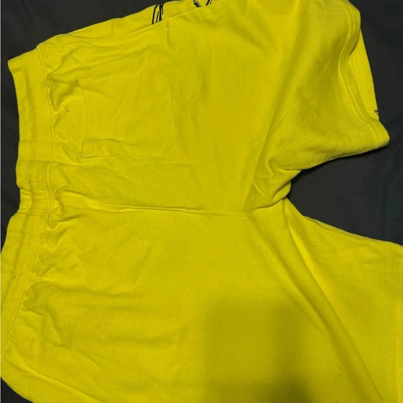 Yellow Noir Mison shorts, perfect for festival vibes! - Picture 5 of 7